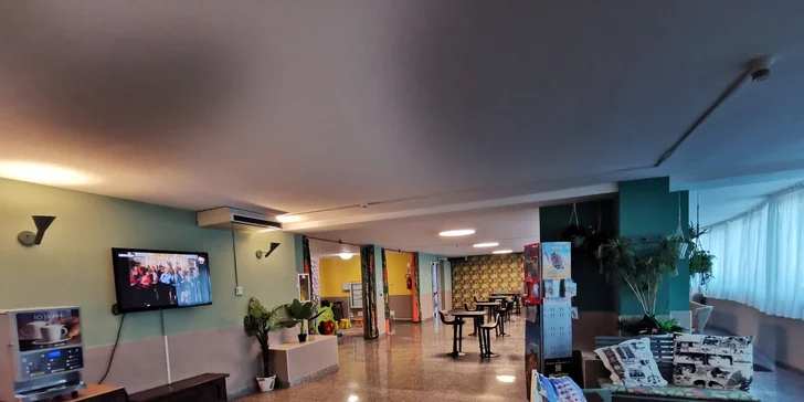 Hotel pri pláži medzi Rimini a Ravennou: v cene bazén a polpenzia alebo plná penzia