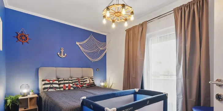 Apartmán v Chorvátsku kúsok od pláže s kuchyňou, klimatizáciou a bazénom