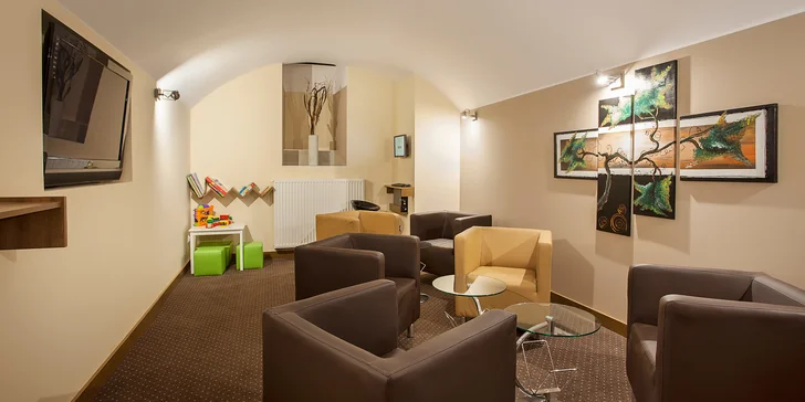 Elegantný hotel v Krakove: raňajky aj relax na záhrade, 1 km od Hlavného námestia