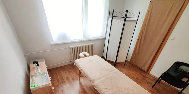 Klasická masáž chrbta s bankovaním i bez