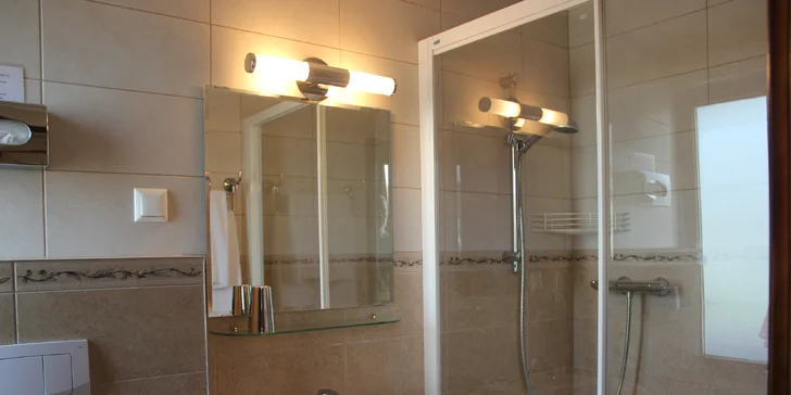 Rodinná dovolenka v Korutánsku: 3* hotel pri jazere Klopeiner, súkromná pláž, raňajky