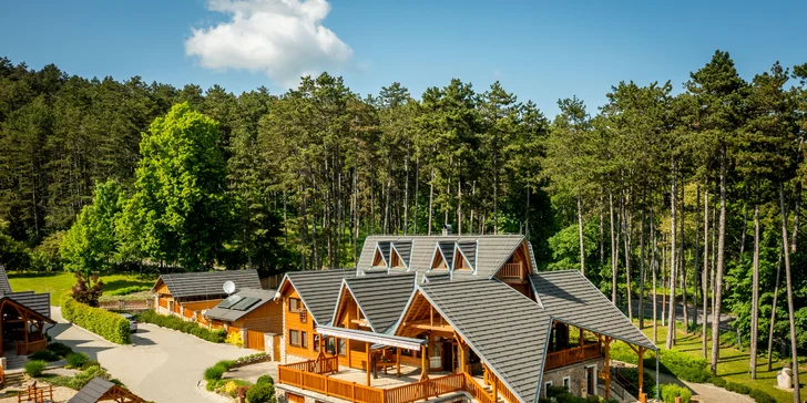 Útulné apartmány pri Bojniciach: relax na vidieku, výhľad na hory a vôňa čerstvého pečiva na raňajky