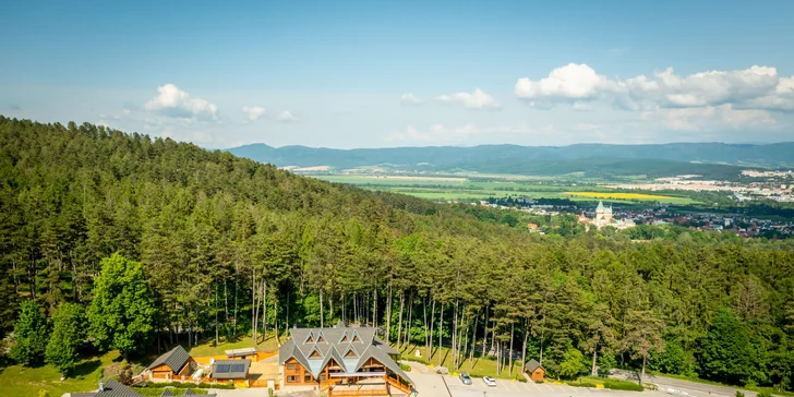 Útulné apartmány pri Bojniciach: relax na vidieku, výhľad na hory a vôňa čerstvého pečiva na raňajky