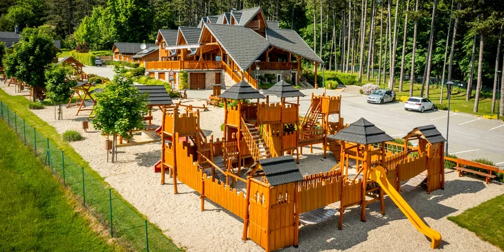 Útulné apartmány pri Bojniciach: relax na vidieku, výhľad na hory a vôňa čerstvého pečiva na raňajky