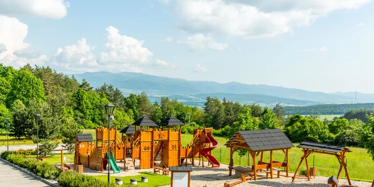 Útulné apartmány pri Bojniciach: relax na vidieku, výhľad na hory a vôňa čerstvého pečiva na raňajky
