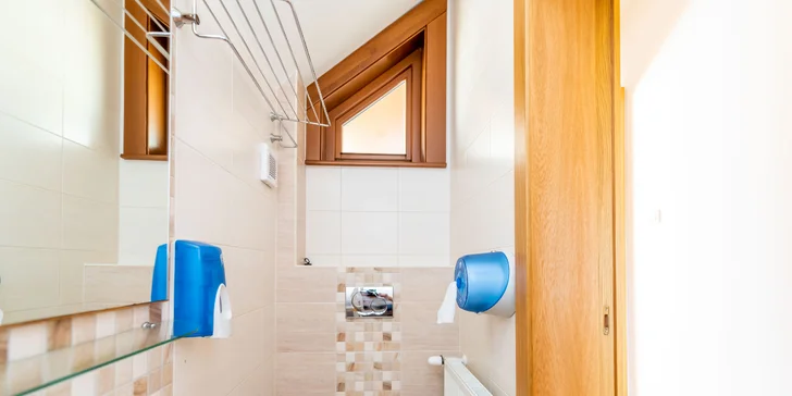 Útulné apartmány pri Bojniciach: relax na vidieku, výhľad na hory a vôňa čerstvého pečiva na raňajky