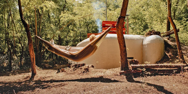 Devínske jazero: zážitkové ubytovanie v bunkri pre 2 dobrodruhov