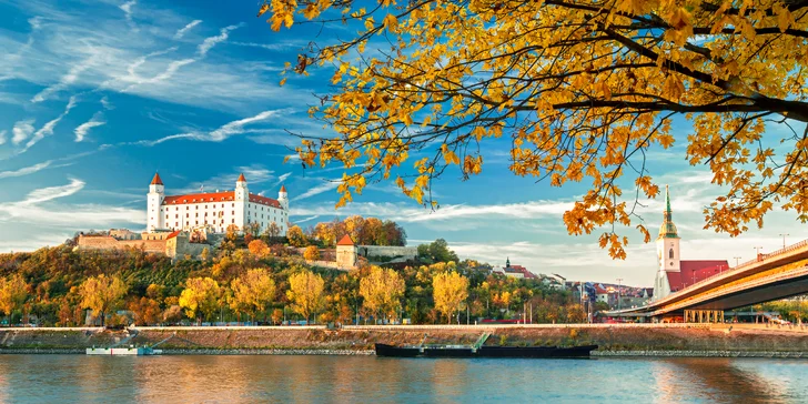 Devínske jazero: zážitkové ubytovanie v bunkri pre 2 dobrodruhov