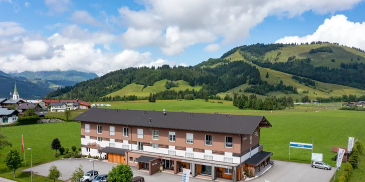 Dovolenka pri Saalbachu: hotel so saunami a raňajkami, karta výhod Pillersee Guest Card