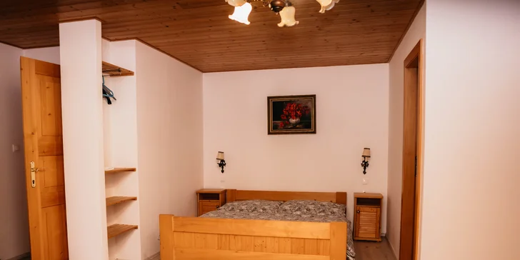 Komfortný penzión so záhradou, športoviskami a krytým bazénom