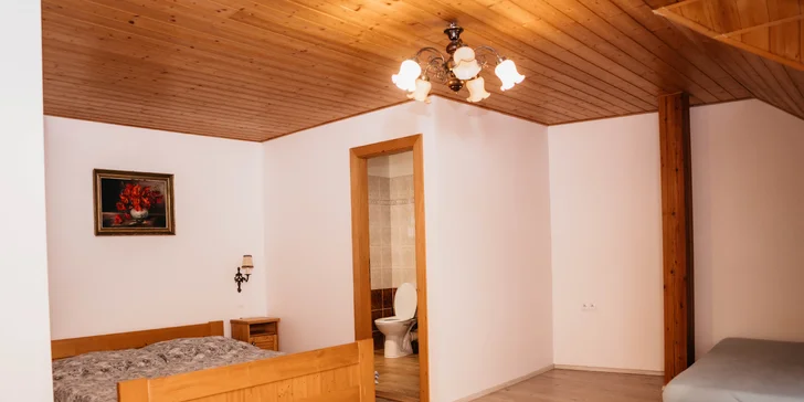 Komfortný penzión so záhradou, športoviskami a krytým bazénom