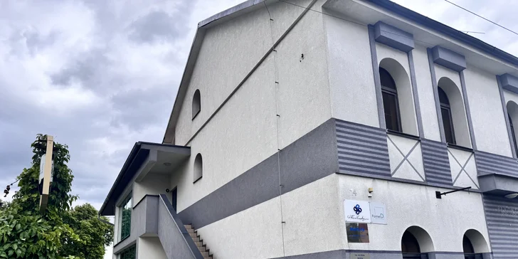 Úprava a farbenie obočia, laminácia, mihalnice s mokrým efektom či púdrové obočie