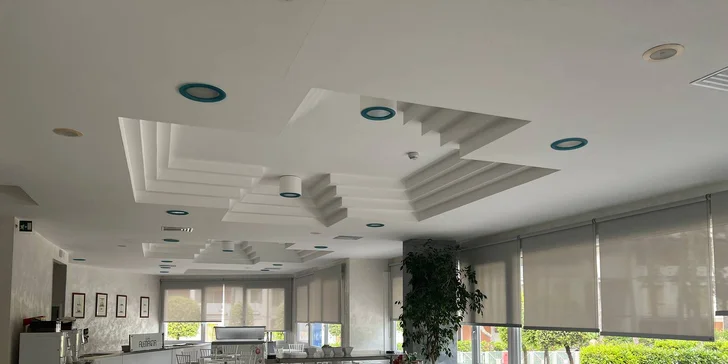 Rodinný pobyt v talianskom Bibione: 4* hotel vr. raňajkami, hotelového bazéna a požičanie bicyklov, 500 m od pláže