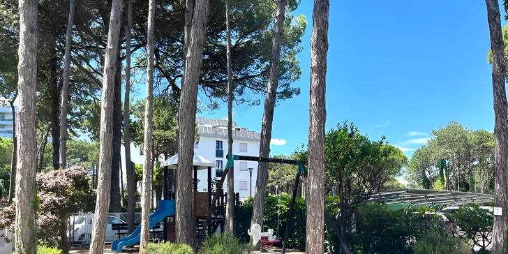 Rodinný pobyt v talianskom Bibione: 4* hotel vr. raňajkami, hotelového bazéna a požičanie bicyklov, 500 m od pláže