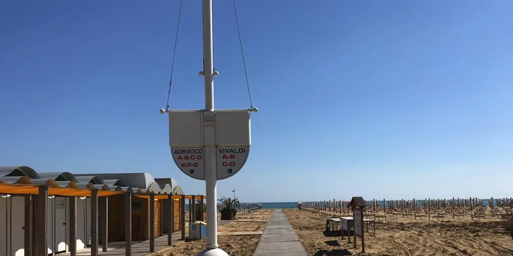 Rodinný pobyt v talianskom Bibione: 4* hotel vr. raňajkami, hotelového bazéna a požičanie bicyklov, 500 m od pláže