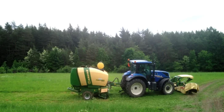 Zážitková jazda na traktore NEW HOLLAND s možnosťou poľnohospodárskych prác