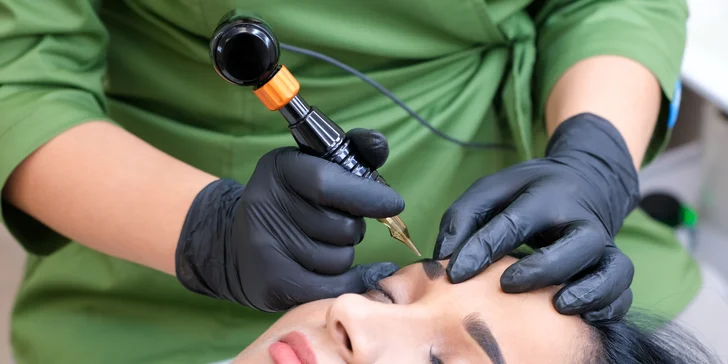 Všetko pre krásne obočie: Microblading, Powder Brows alebo laminácia