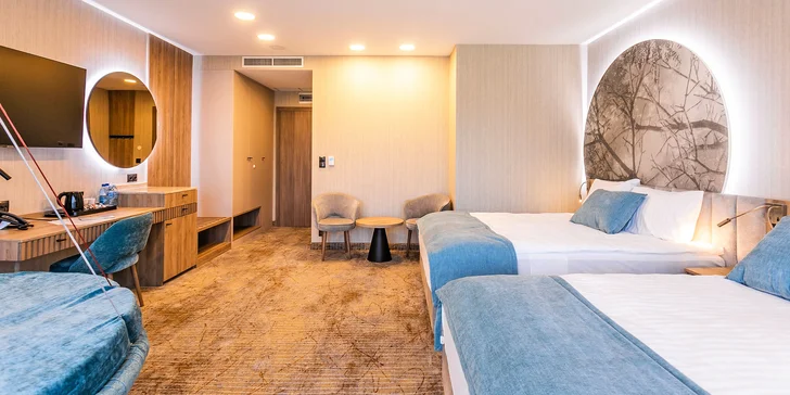 Perfektná dovolenka pre rodiny s deťmi: hotel 100 m od pláže, bazén, sauna aj animácie