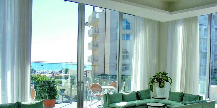 Dovolenka v talianskom Rimini: 3* hotel pár krokov od pláže so stravou