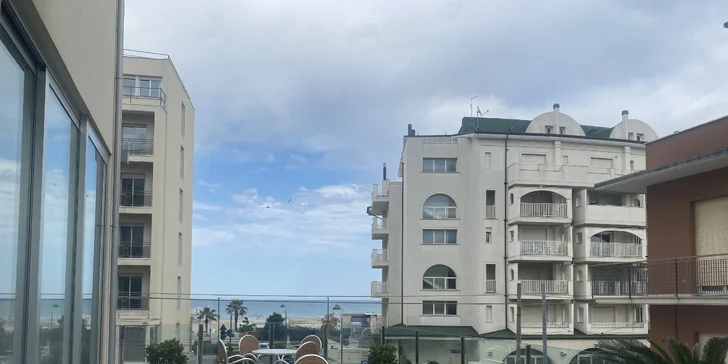 Dovolenka v talianskom Rimini: 3* hotel pár krokov od pláže so stravou