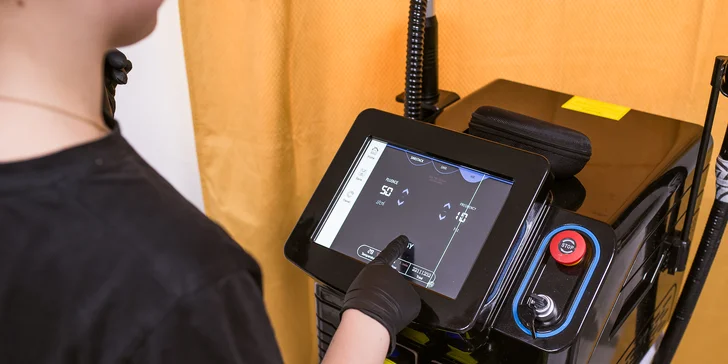Odstránenie ochlpenia pomocou vysoko výkonného diódového lasera