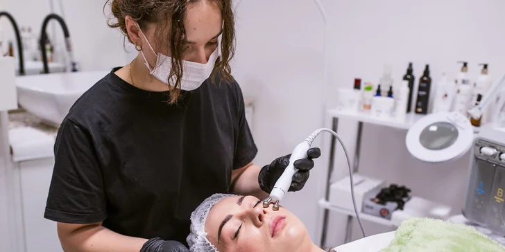 Pleťové ošetrenia v AVA LAB: Oxygenoterapia slebo rádiofrekvencia s kompletným čistením pleti