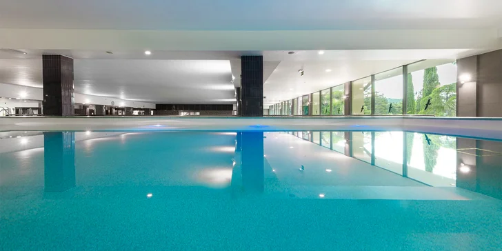 Dovolenka v Slovinsku v pokojnom pobrežnom letovisku Strunjan, vr. polpenzia a wellness, 300 m od pláže