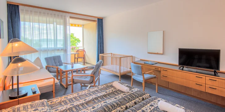 Dovolenka pri Balatone: 4* hotel pri pláži s bazénmi a wellness