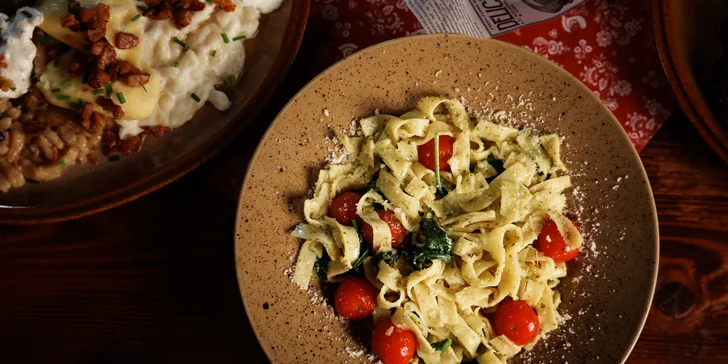 Grilované rebrá, richtársky tanier, kačacie stehno alebo domáce tagliatelle