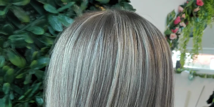 Kompletný strih, farbenie, melír, ombré či balayage