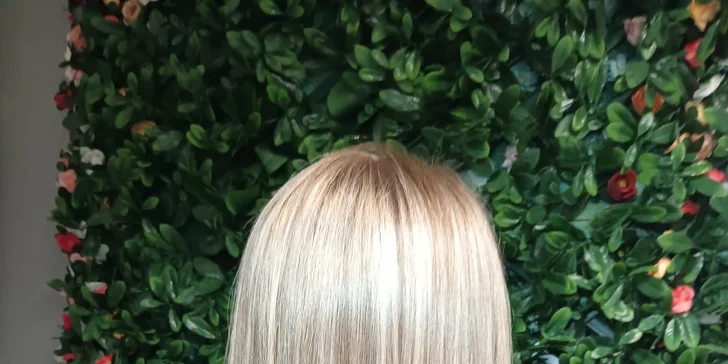 Kompletný strih, farbenie, melír, ombré či balayage