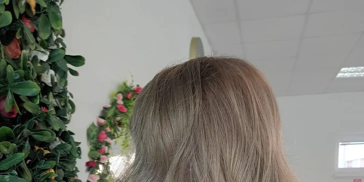 Kompletný strih, farbenie, melír, ombré či balayage