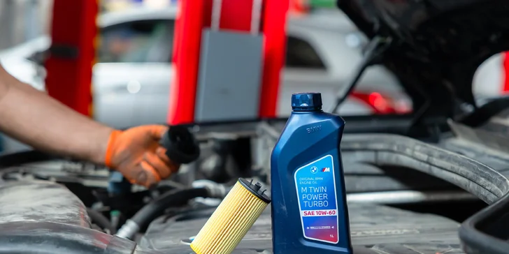 Výmena motorového oleja a filtrov aj s materiálom