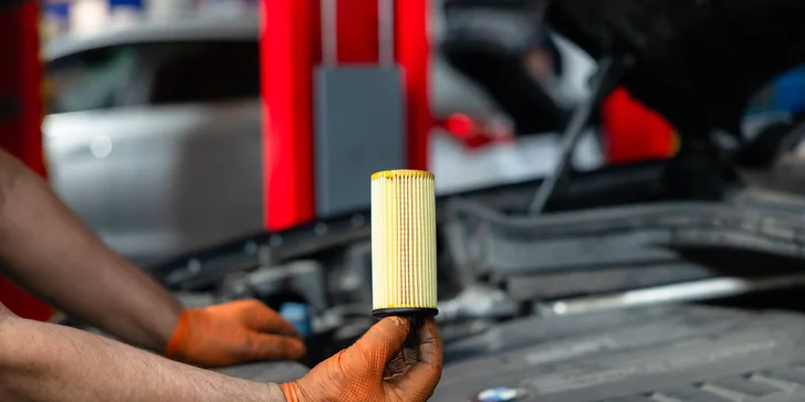 Výmena motorového oleja a filtrov aj s materiálom