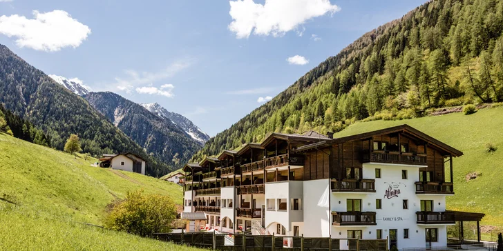 Južné Tirolsko: 4* horský hotel s polpenziou a neobmedzeným wellness