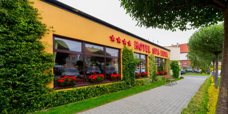 Rodinná dovolenka pri Balte: hotel s wellness, raňajky či polpenzia, herňa pre deti a more 150 metrov