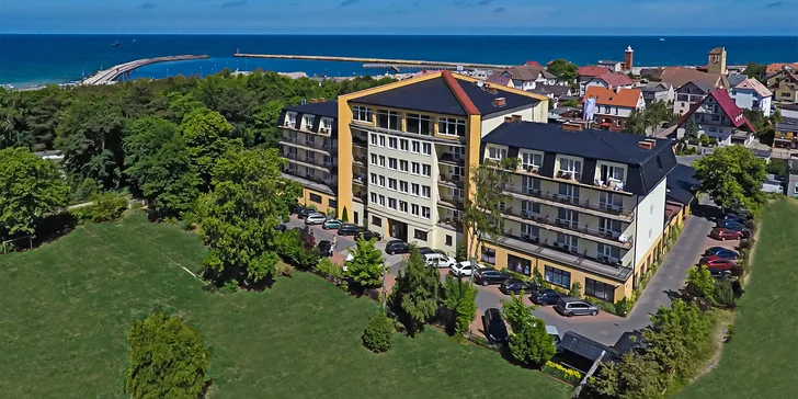 Rodinná dovolenka pri Balte: hotel s wellness, raňajky či polpenzia, herňa pre deti a more 150 metrov
