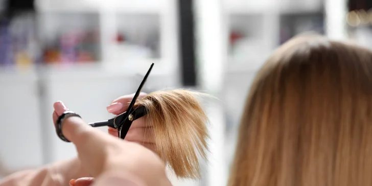 Kompletný strih, farbenie, melír, ombré či balayage