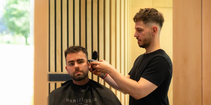 Barberské služby: pánsky strih a úprava brady strojčekom alebo britvou v BEGENTLEMAN BARBER & STORE