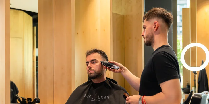 Barberské služby: pánsky strih a úprava brady strojčekom alebo britvou v BEGENTLEMAN BARBER & STORE
