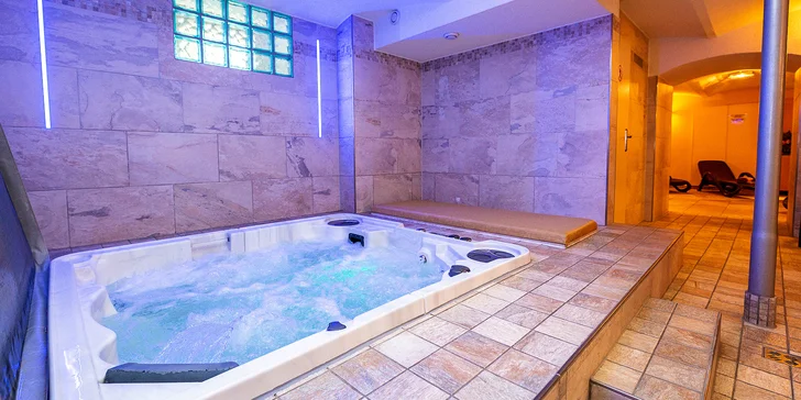 Parádny relax v Krušných horách: raňajky alebo polpenzia, wellness aj zľava na Klínovec a do múzeí