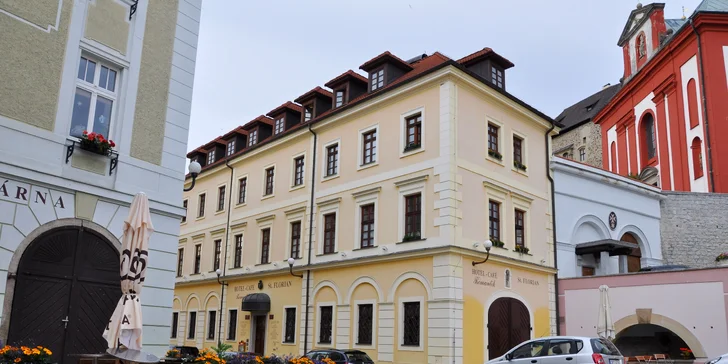 Dovolenka v podhradí: pobyt s raňajkami pri hrade Loket, vstup do dvoch múzeí v cene