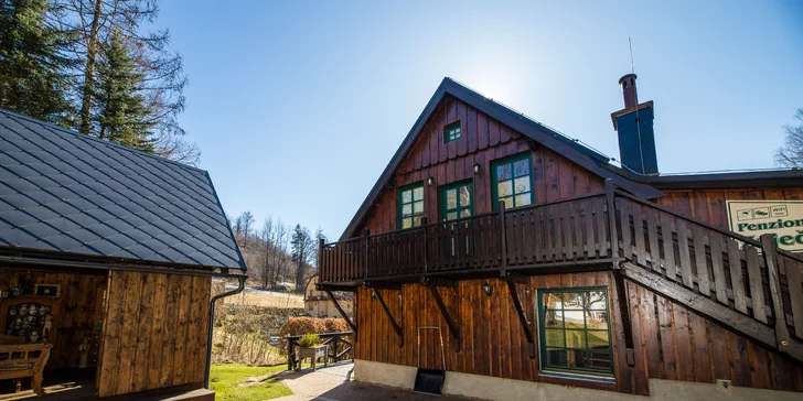 Pobyt na úpätí Jizeriek: pre partiu aj rodinu, raňajky aj parkovanie zdarma