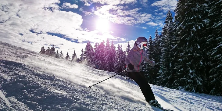 Dachstein s neobmedzeným wellness a polpenziou: hotel 200 m od lanovky