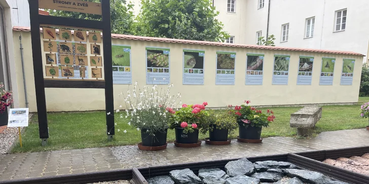 Dovolenka v Zámockom hoteli Lednice: terasa s výhľadom na zámok, raňajky alebo polpenzia a víno