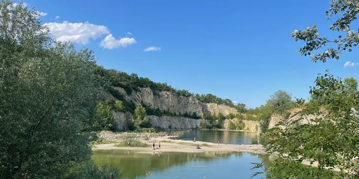 Dovolenka v Zámockom hoteli Lednice: terasa s výhľadom na zámok, raňajky alebo polpenzia a víno