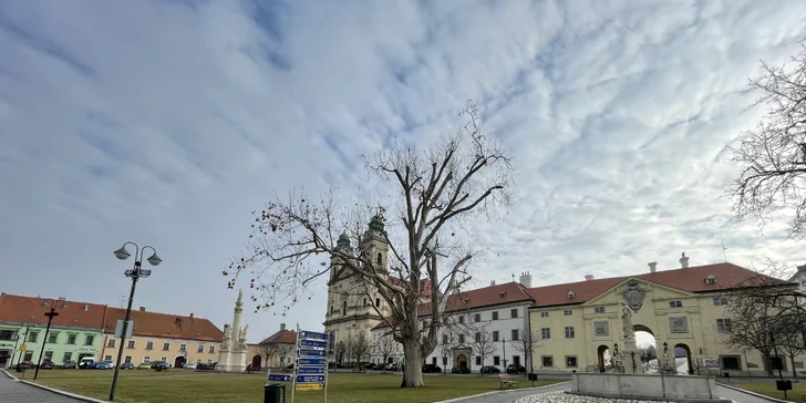 Pobyt v srdci Mikulova v Boutique hoteli Templ: raňajky, degustačné menu s párovaním vín a noc zdarma