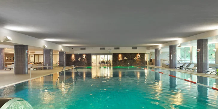 Pobrežné letovisko Strunjan: hotel priamo pri pláži, vr. raňajky a neobmedzeného wellness
