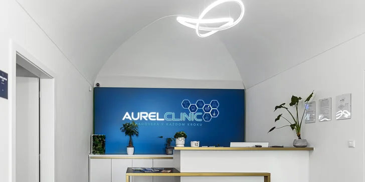 Špičková Aurel Clinic: Zľava na facelift, zubné korunky či prsné implantáty