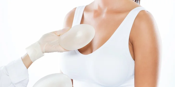 Špičková Aurel Clinic: Zľava na facelift, zubné korunky či prsné implantáty
